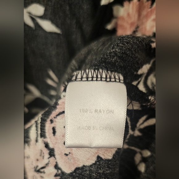 Kendall & Kylie Top - Picture 3 of 4